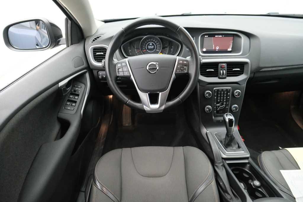 Volvo V40 Cross Country 2017 photo 1