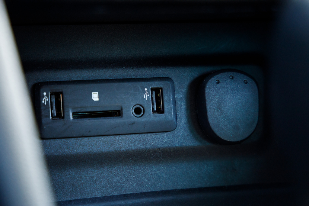 Renault Megane IV BOSE 2016 фото 11