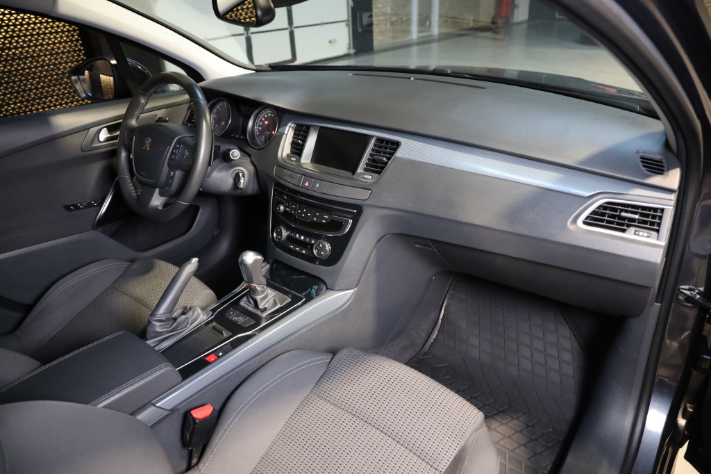 Peugeot 508 2014 photo 26