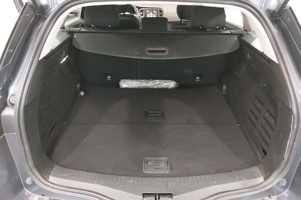 Renault Megane Grandtour 2020 photo 29