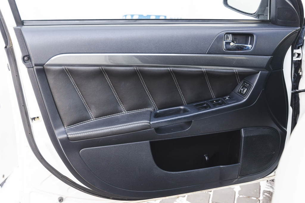 Mitsubishi Lancer 2008 фото 12