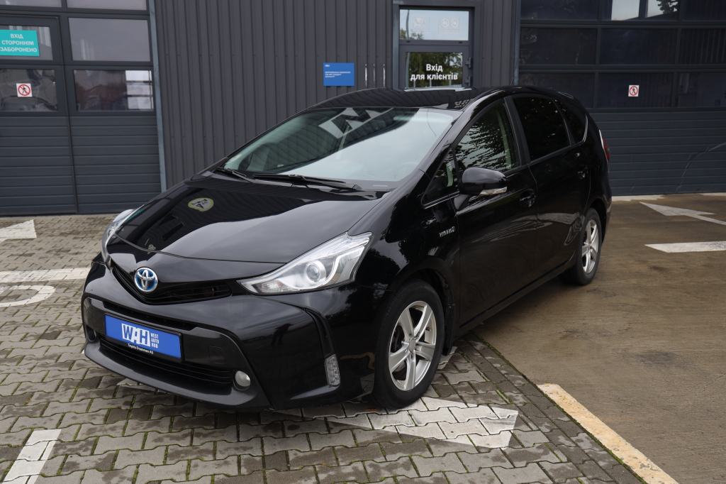 Toyota Prius Prime 2016 фото 7