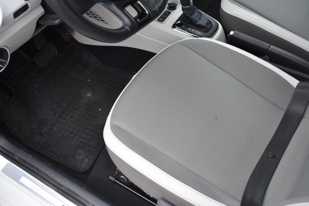 Volkswagen eUp! 2014 photo 11