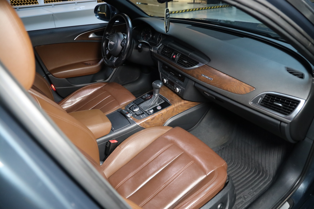 Audi A6 2012 photo 34