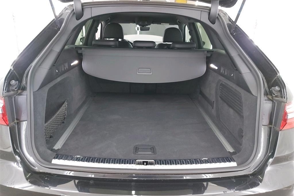 Audi A6 Avant 2019 photo 4