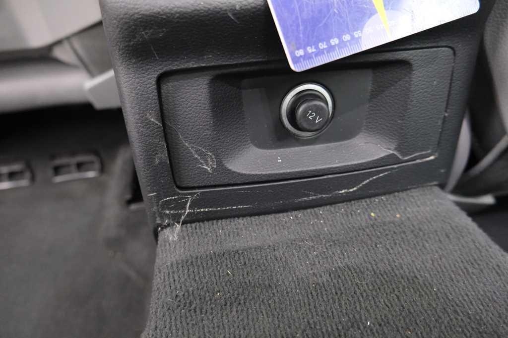 Audi A4 2017 фото 12