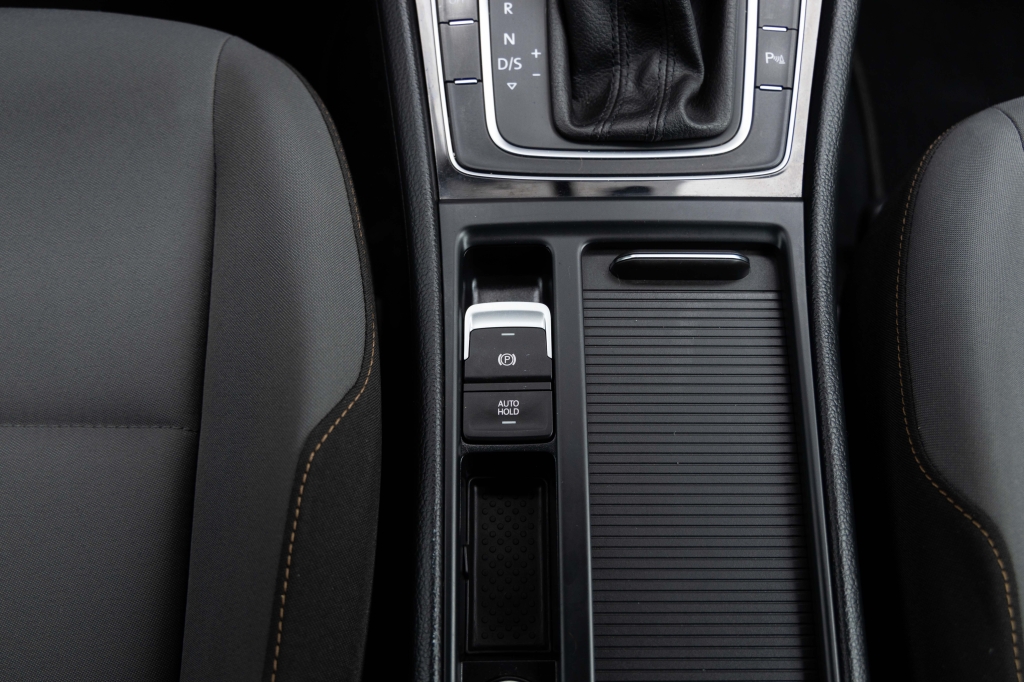 Volkswagen Golf Allstar 2016 фото 26