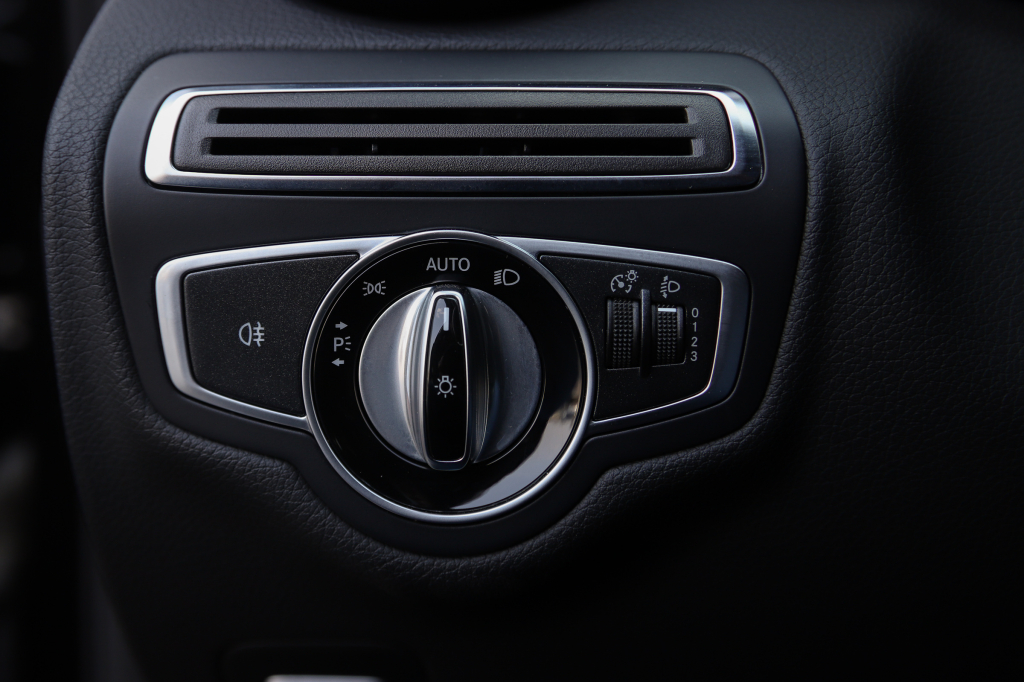 Mercedes-Benz C 200 Avantgarde 2016 фото 23