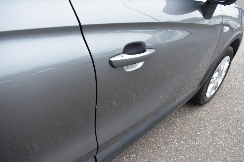 Opel Crossland X 2019 фото 16