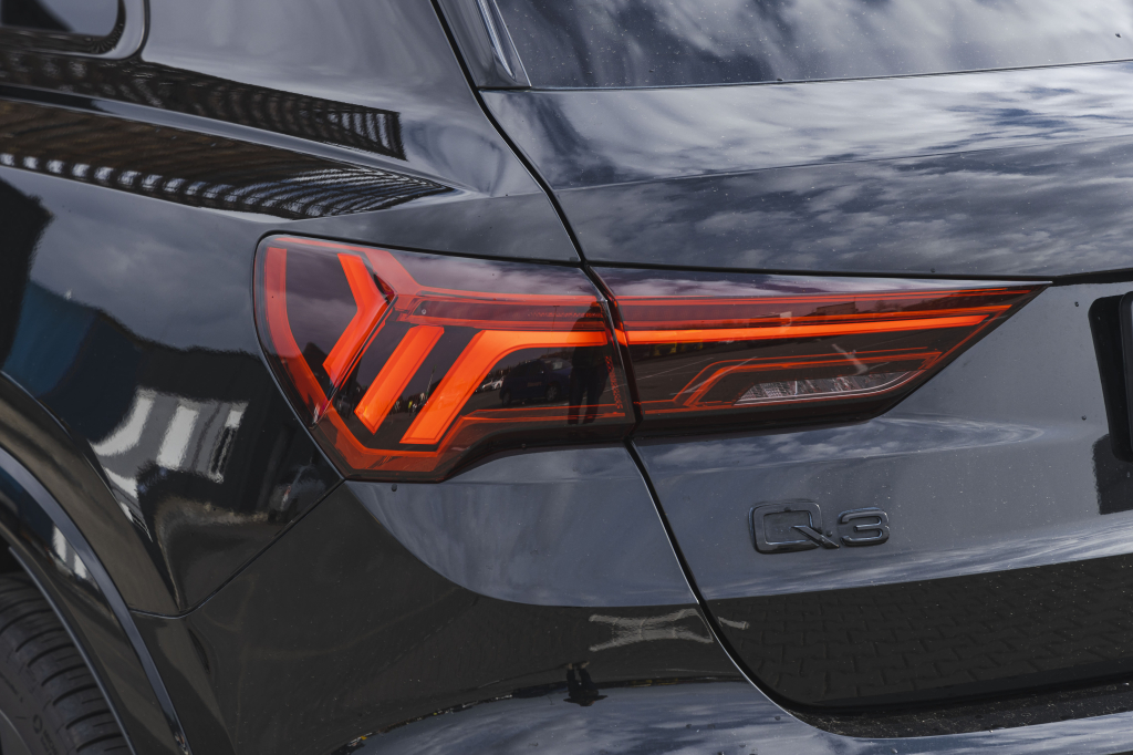 Audi Q3 S-Line 2020 photo 14