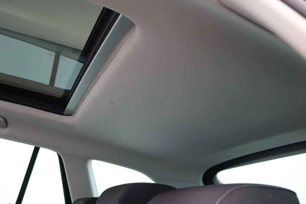 Skoda Superb Combi 2016 фото 60