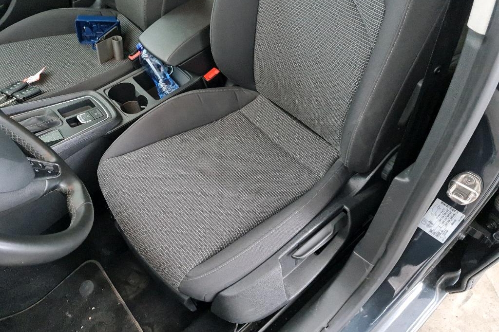 SEAT Leon 2019 фото 32