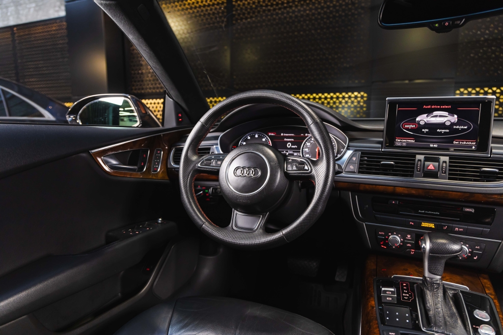 Audi A7 2012 фото 28