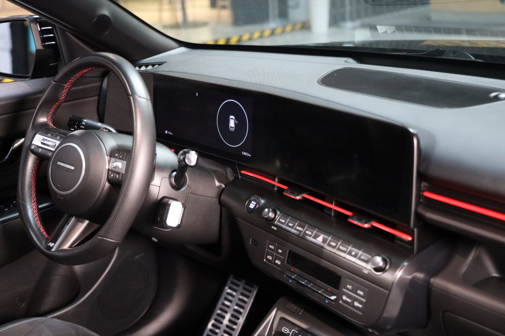 Hyundai Kona 2024 фото 15