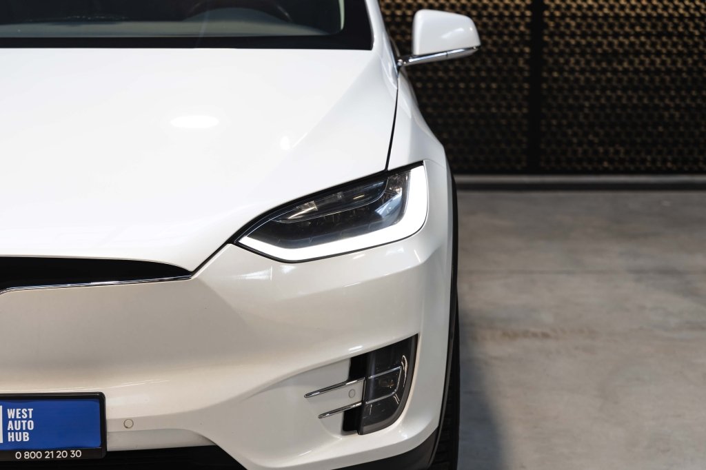 Tesla Model X 75D 2017 фото 3