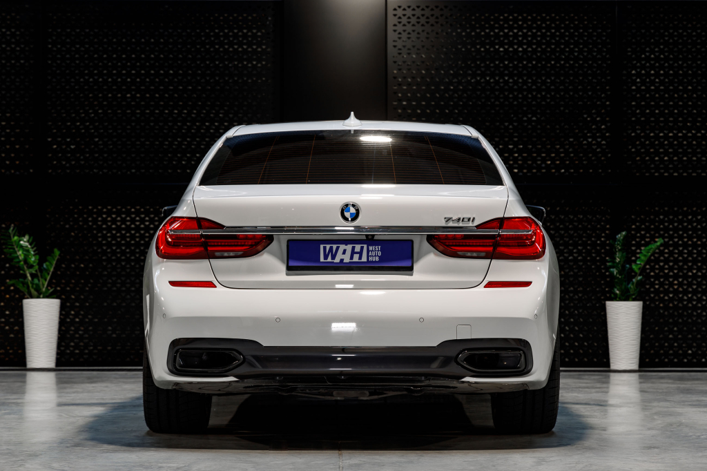 BMW 740 2016 фото 4