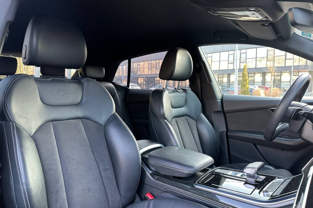 Audi Q8 55 TFSI 2019 фото 12