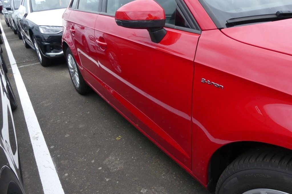 Audi A3 Sportback 2018 фото 15