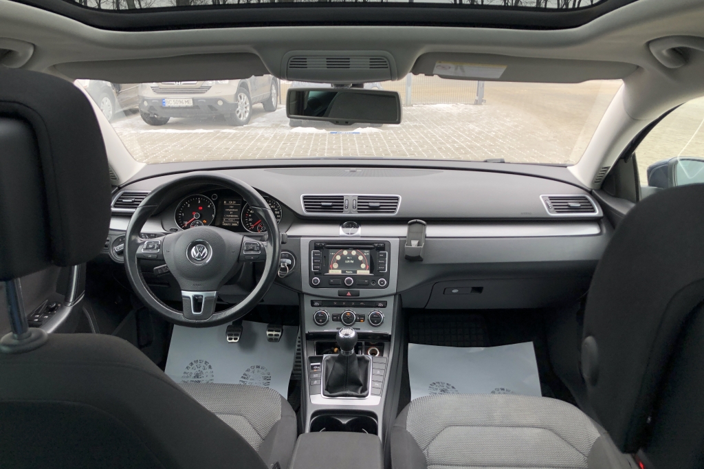 Volkswagen Passat B7 Panorama 2012 фото 20