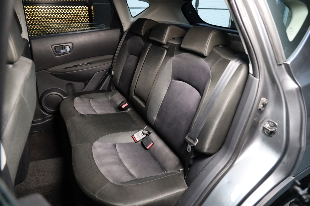 Nissan Qashqai 1.6 2013 фото 33