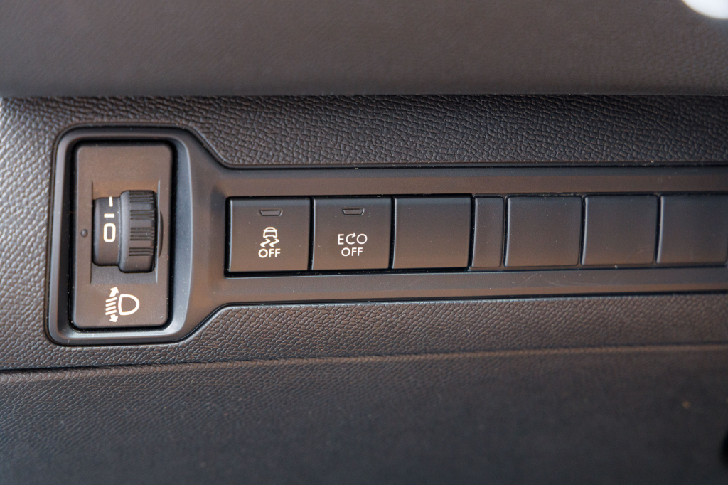 Peugeot 308 2015 фото 21