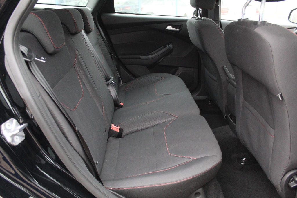 Ford Focus Tunier 2018 photo 10