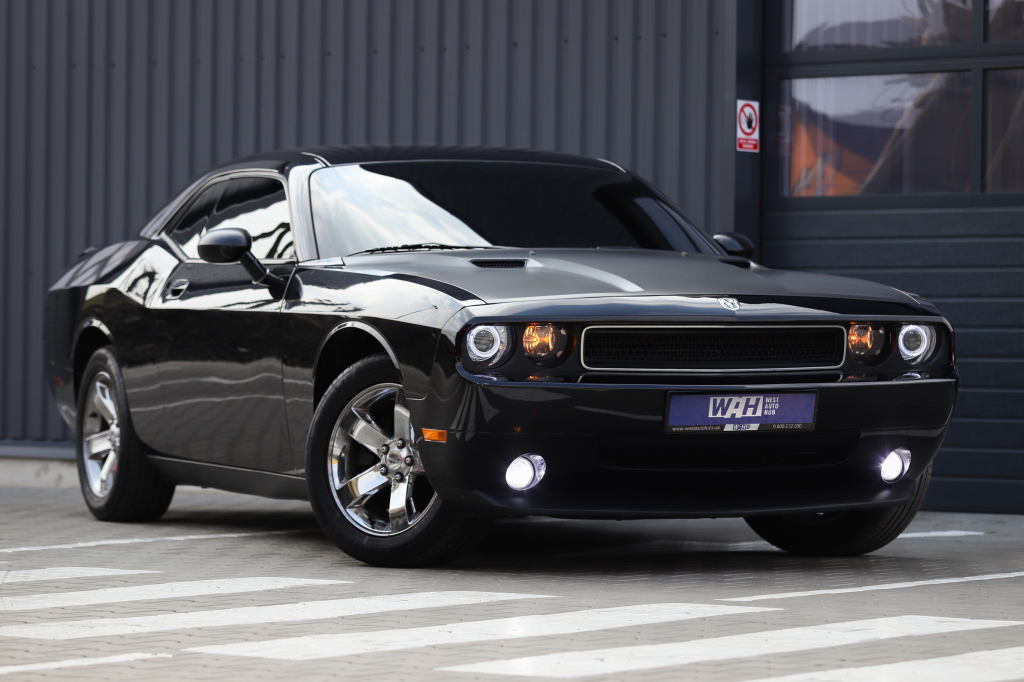 Dodge Challenger SE 2010 photo 10