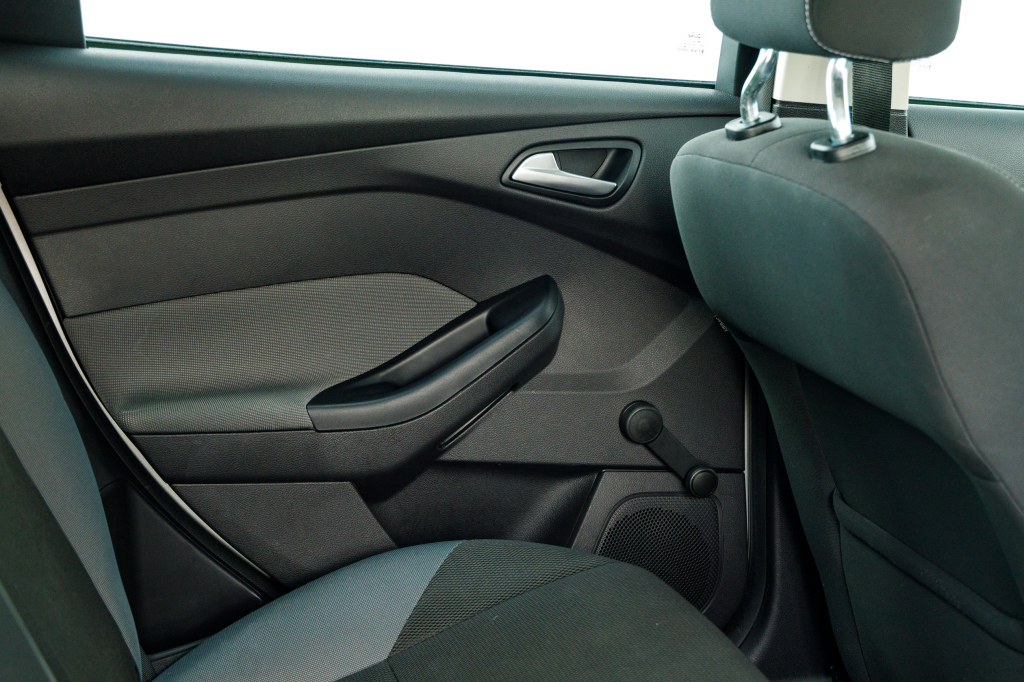 Ford Focus 2013 фото 14