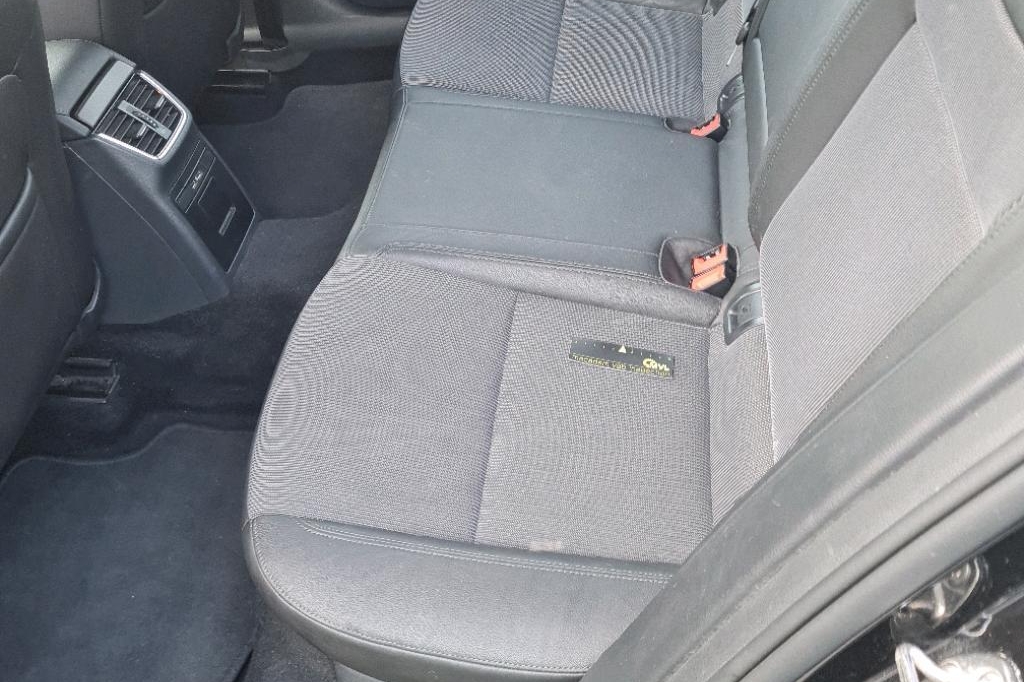 Skoda Octavia Combi 2018 photo 38