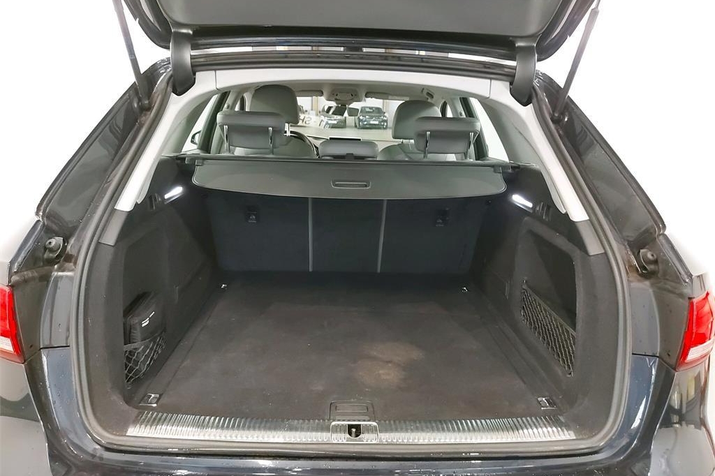 Audi A4 Avant 2017 photo 3