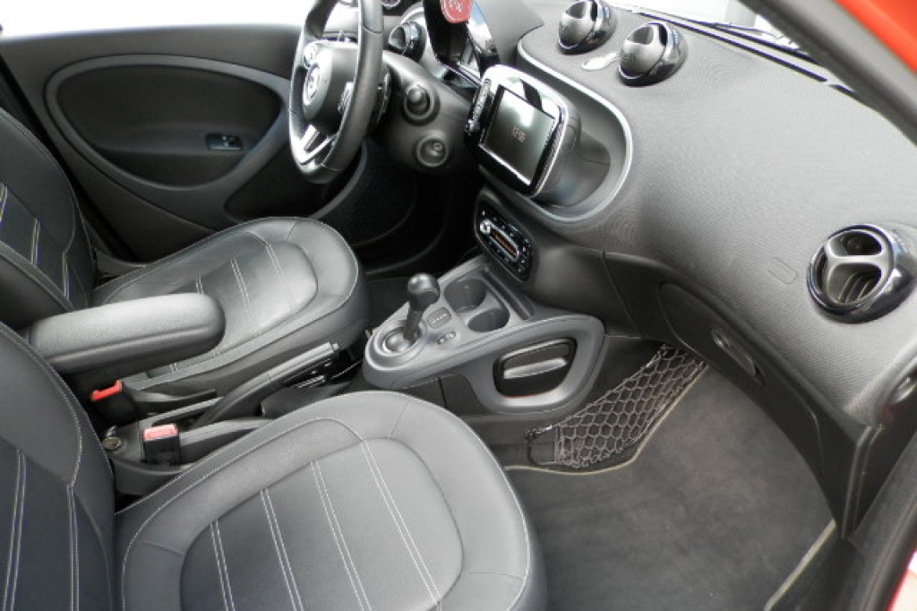 Smart Forfour 2016 photo 10