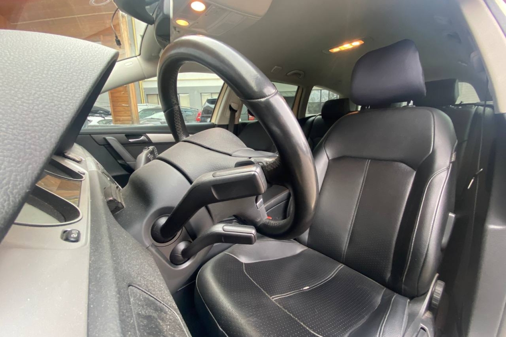 Volkswagen Passat 2014 photo 8