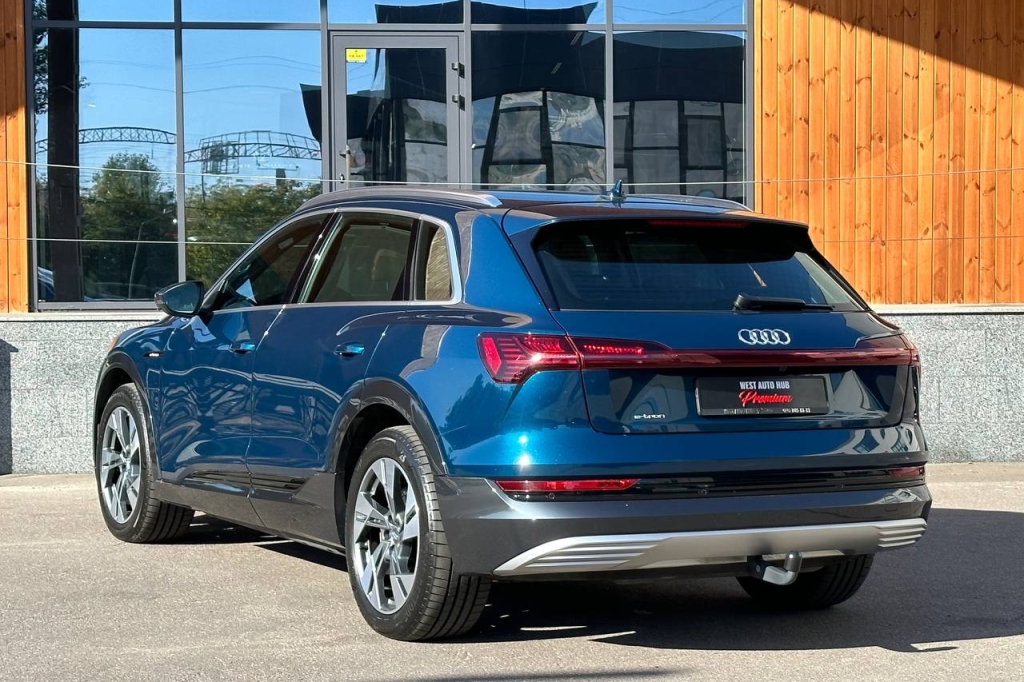 Audi e-tron 55 Quattro 2019 фото 6