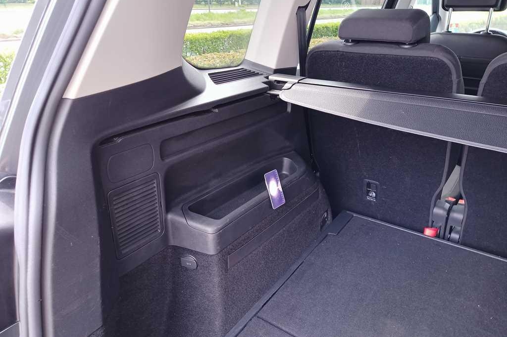 Volkswagen Touran 2017 фото 28