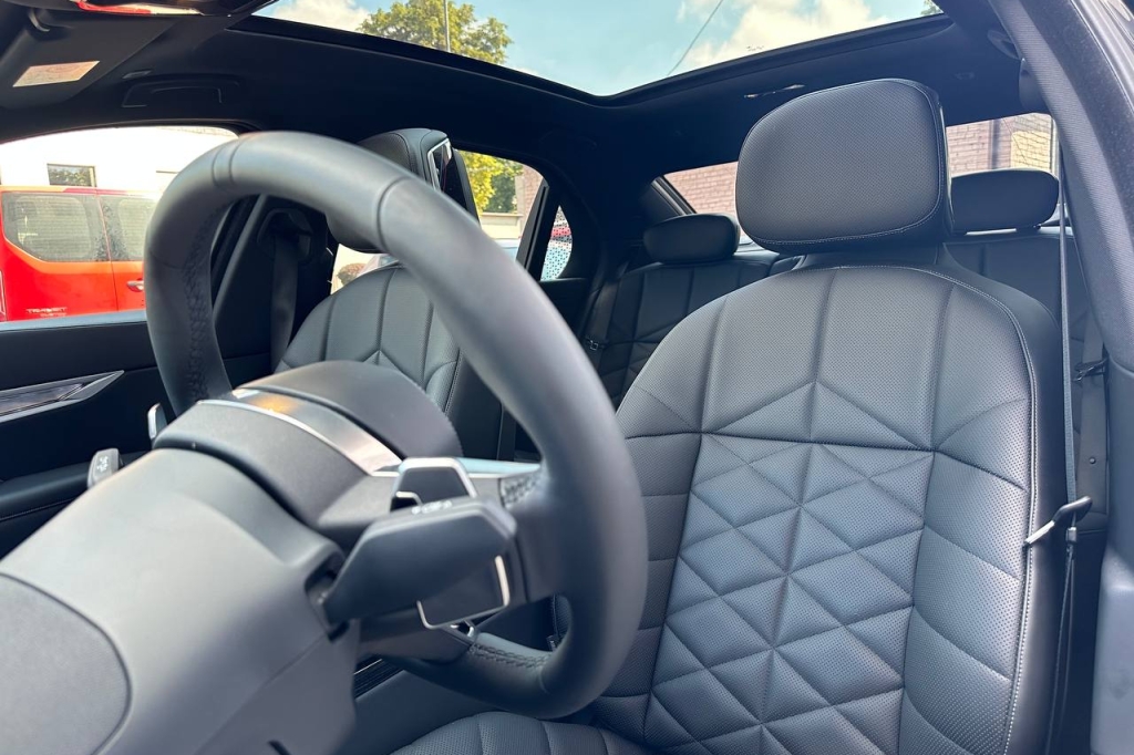 BMW 7 Series 740d MHEV Steptronic xDrive 2022 фото 13