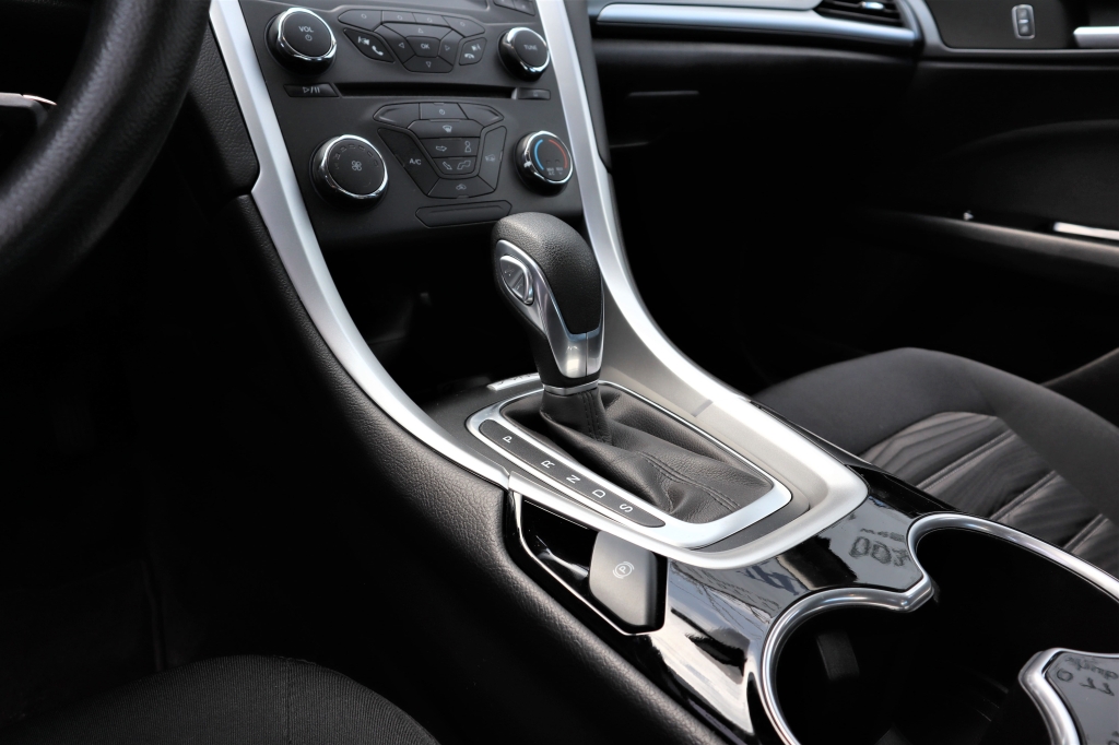 Ford Fusion SE 2016 фото 13