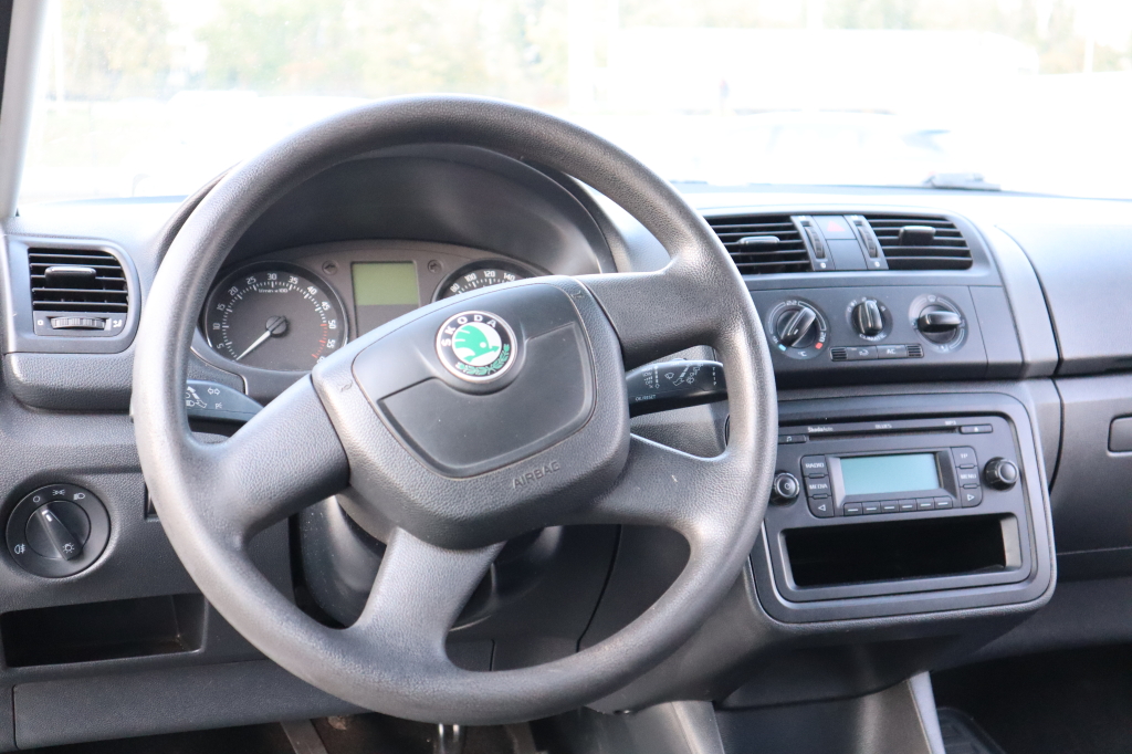 Skoda Roomster 2010 фото 23