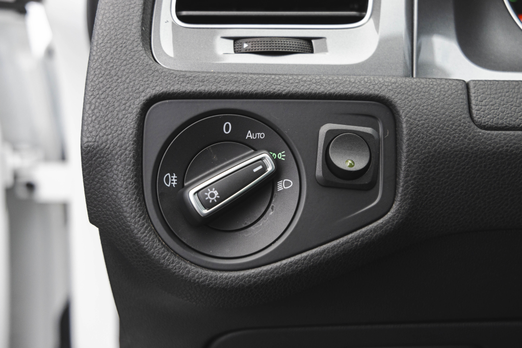 Volkswagen e-Golf 2014 фото 13