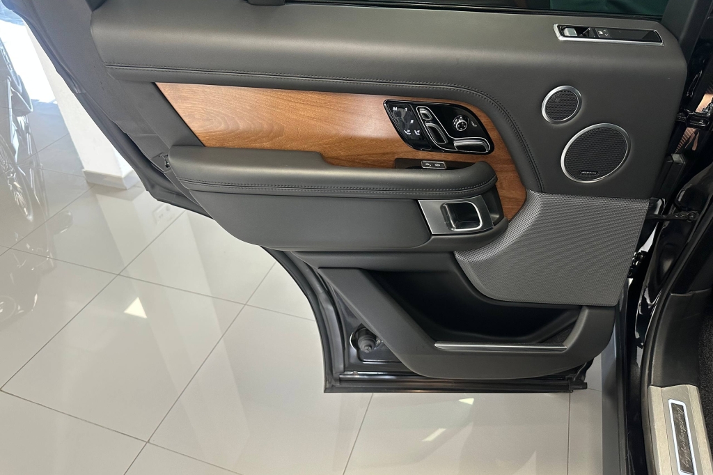 Land Rover Range Rover Autobiography 2018 photo 9