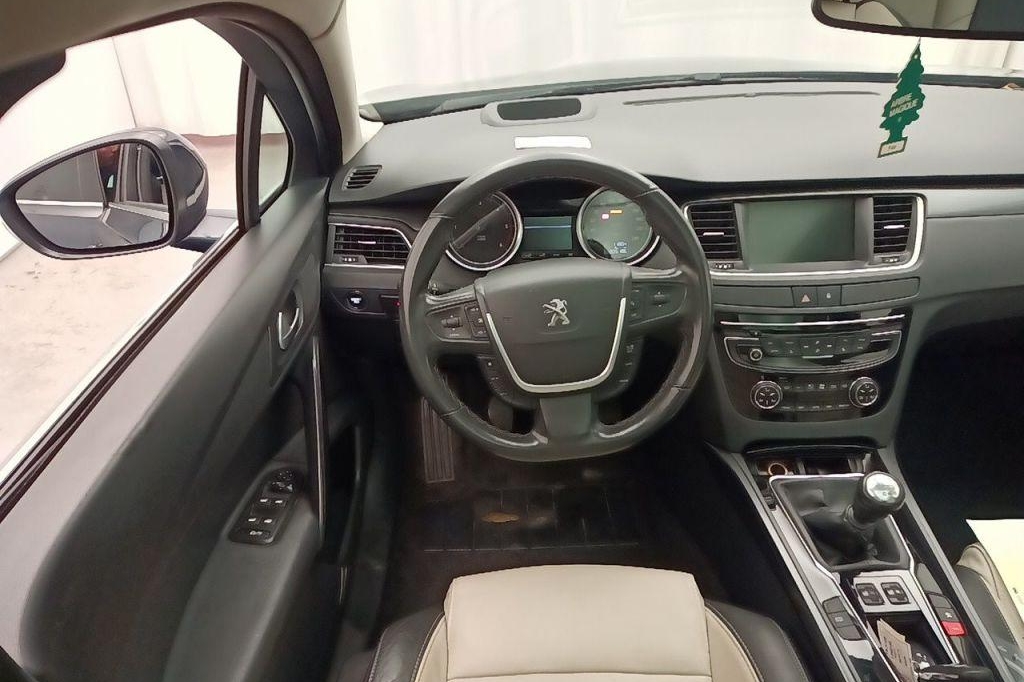 Peugeot 508 SW 2017 фото 2