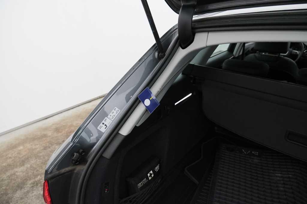 Audi A4 Avant 2016 фото 27