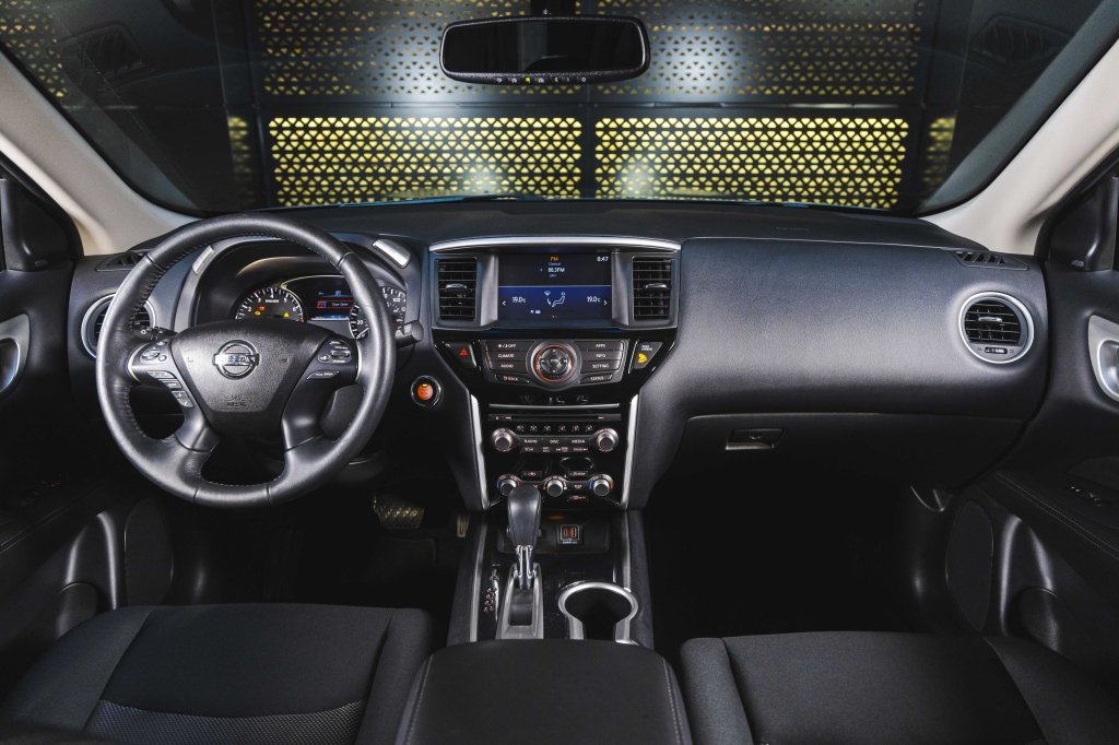 Nissan Pathfinder SV 2019 photo 34
