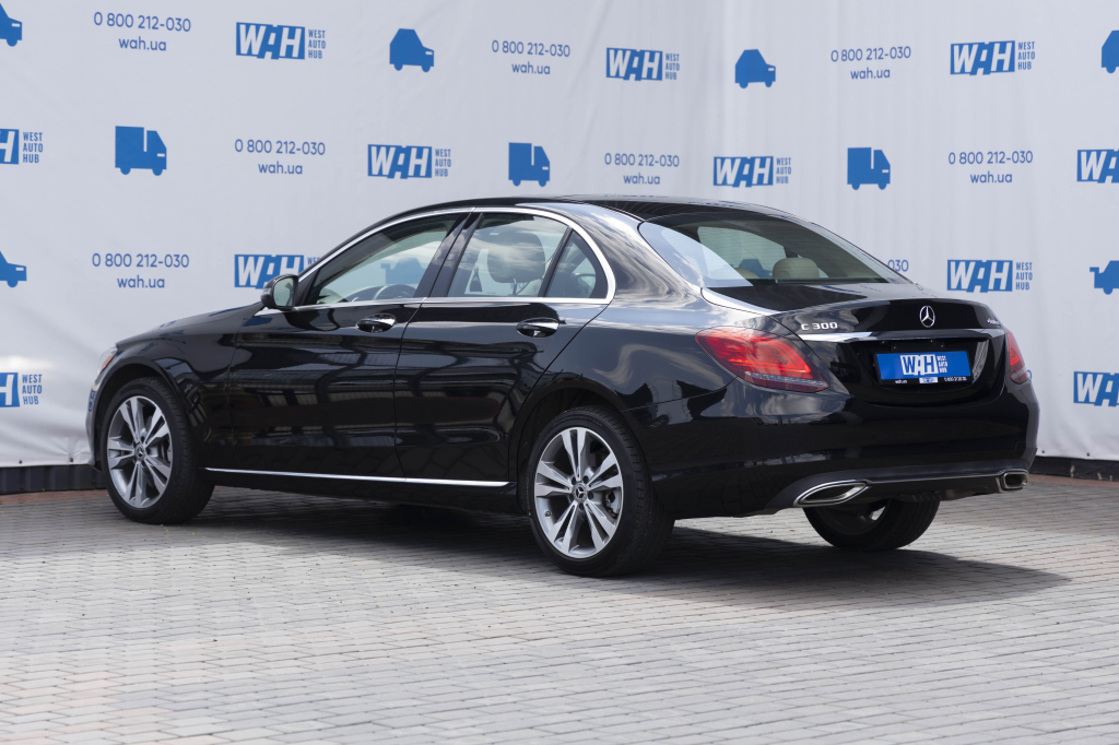 Mercedes-Benz C-Class C300 4Matic 2019 фото 9