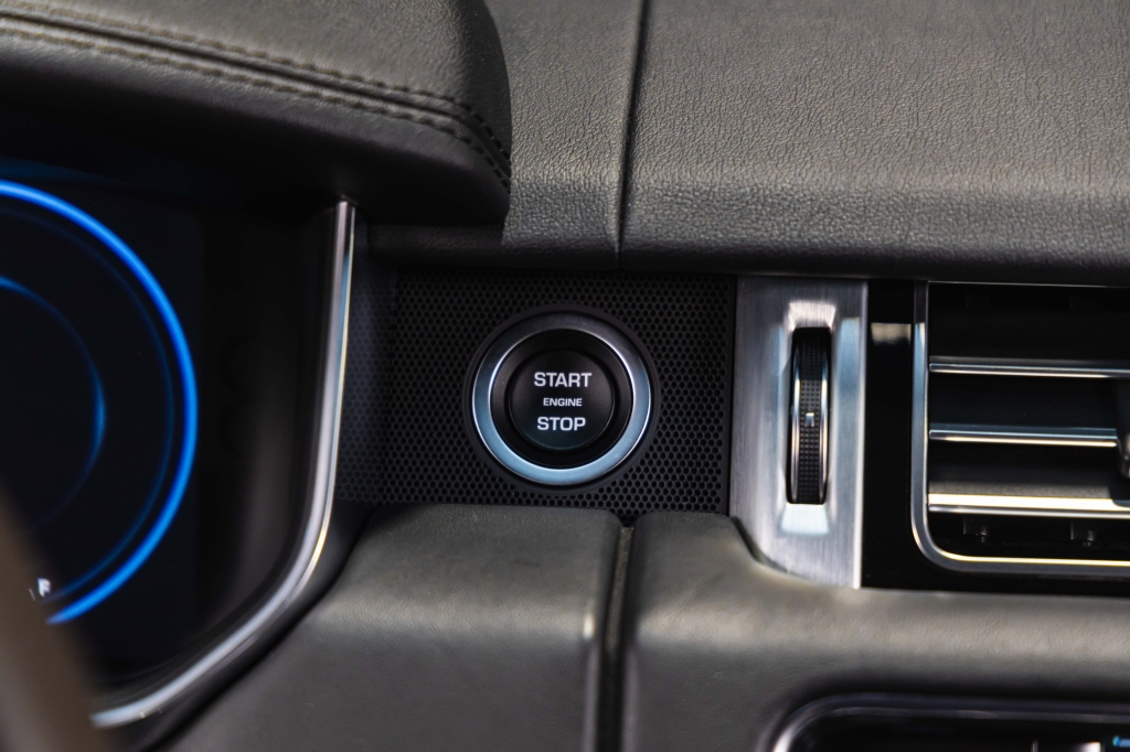 Land Rover Range Rover Vogue 2013 фото 25