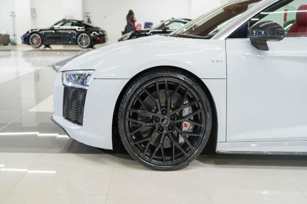 Audi R8 Spyder 2017 photo 9