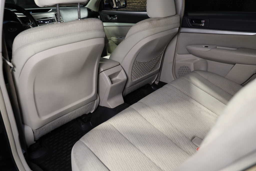 Subaru Outback 2012 photo 33