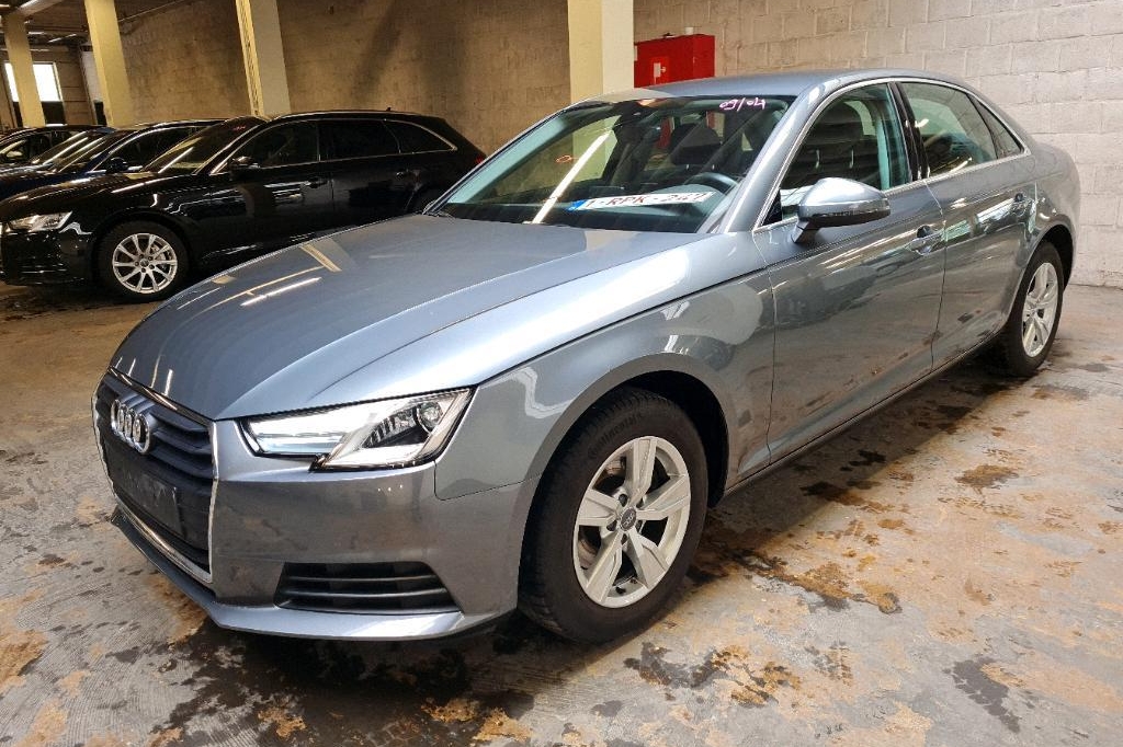 Audi A4 2017 photo 3