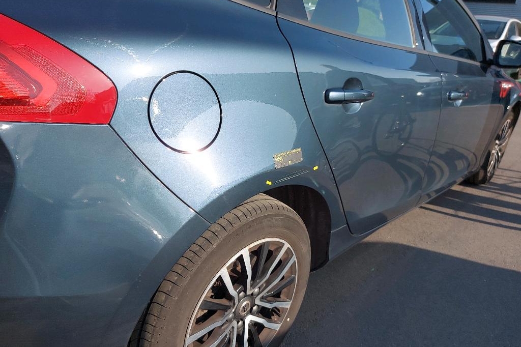 Volvo V40 2019 photo 28