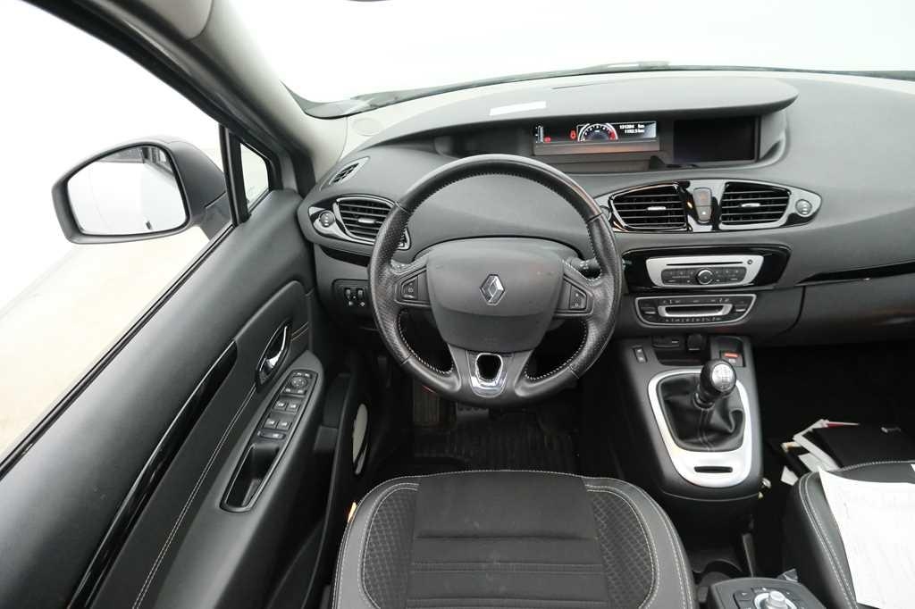 Renault Grand Scenic 2016 photo 1