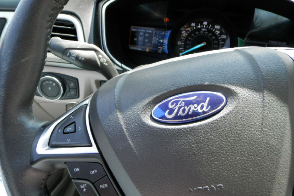 Ford Fusion SE Plus 2017 фото 17